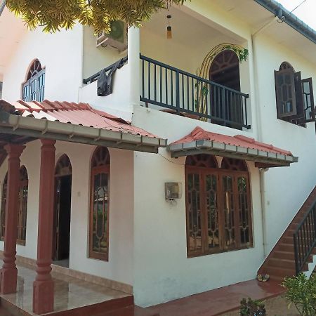 Tharul Home Бентота Экстерьер фото